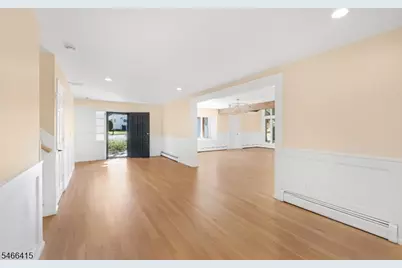 3 Martin Pl, Fairfield, NJ 07004 - Photo 3