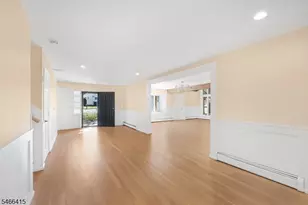 3 Martin Pl, Fairfield, NJ 07004 - Photo 3