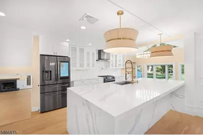 3 Martin Pl, Fairfield, NJ 07004 - Photo 15
