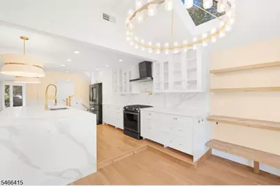3 Martin Pl, Fairfield, NJ 07004 - Photo 19