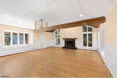 3 Martin Pl, Fairfield, NJ 07004 - Photo 5
