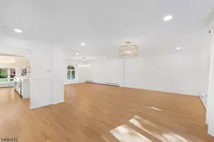 3 Martin Pl, Fairfield, NJ 07004 - Photo 11
