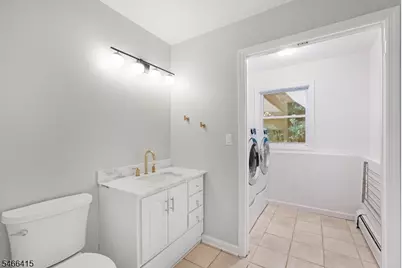 3 Martin Pl, Fairfield, NJ 07004 - Photo 7