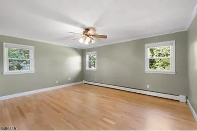 3 Martin Pl, Fairfield, NJ 07004 - Photo 25