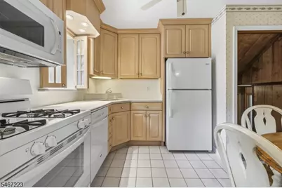 14 Woodside Ave, Cranford Township, NJ 07016 - Photo 9