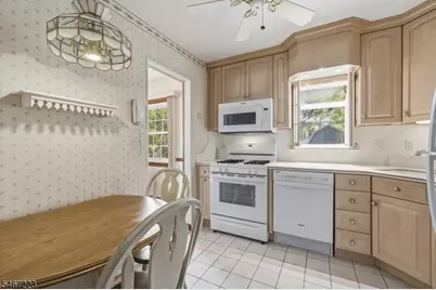 14 Woodside Ave, Cranford Township, NJ 07016 - Photo 11