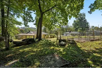 907 Pleasant Valley Way, West Orange Township, NJ 07052 - Photo 39