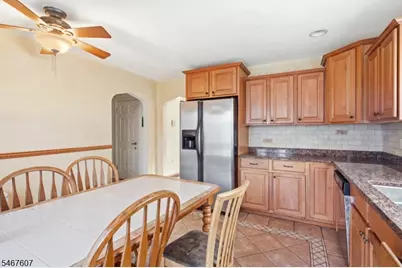 16 Dodge, Hamilton Township, NJ 08610 - Photo 7
