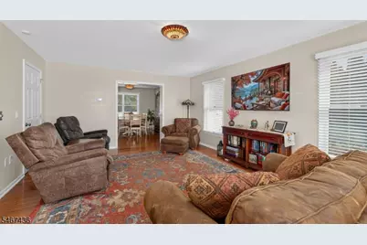 151 S 6th St, Lopatcong Township, NJ 08865 - Photo 9