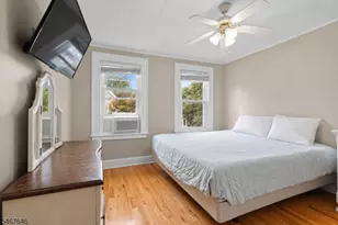 35 Clinton St, Bloomfield, NJ 07003 - Photo 27
