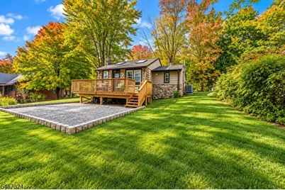 11 Laketop Dr, Hampton Township, NJ 07860 - Photo 17