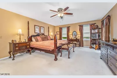 1 Maxwell Ct, Raritan Township, NJ 08822 - Photo 19