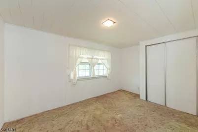 45 Orchard St, Pompton Lakes, NJ 07442 - Photo 15