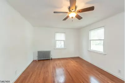 45 Orchard St, Pompton Lakes, NJ 07442 - Photo 7