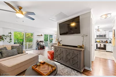137 Woods Edge Dr #137, Roxbury Township, NJ 07876 - Photo 5