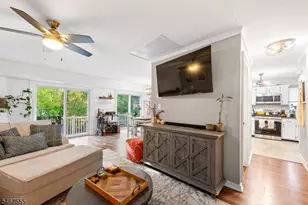 137 Woods Edge Dr, Roxbury Township, NJ 07876 - Photo 5
