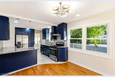45 N Laurel Ave, Woodbridge Township, NJ 08830 - Photo 9