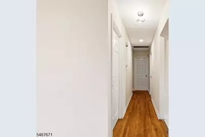 45 N Laurel Ave, Woodbridge Township, NJ 08830 - Photo 15