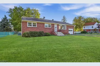 45 N Laurel Ave, Woodbridge Township, NJ 08830 - Photo 3