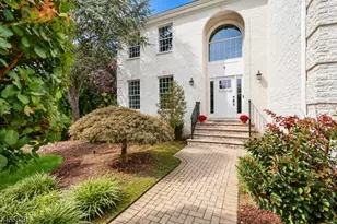 9 Schindler Way, Livingston, NJ 07039 - Photo 3