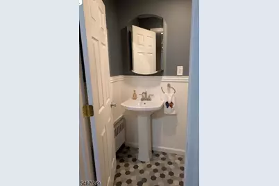 45 Summit Ave, Bloomfield, NJ 07003 - Photo 23