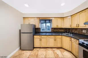 1635 Lincoln St, Jersey City, NJ 07307 - Photo 17