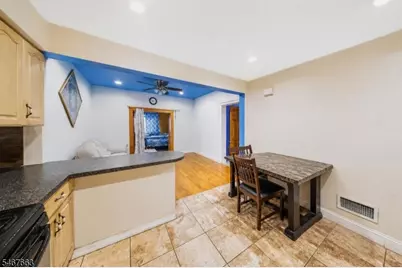 1635 Lincoln St, Jersey City, NJ 07307 - Photo 13