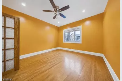 1635 Lincoln St, Jersey City, NJ 07307 - Photo 19