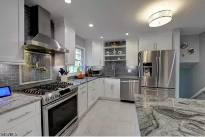 20 Rockaway Pl, Parsippany, NJ 07054 - Photo 15