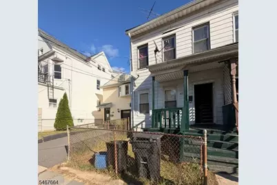 425 Catherine St, Elizabeth, NJ 07201 - Photo 1