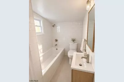425 Catherine St, Elizabeth, NJ 07201 - Photo 15