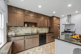 5 Smallwood Ave, Belleville, NJ 07109 - Photo 9