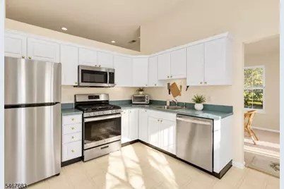 69 Williamson Ct, Bridgewater, NJ 08807 - Photo 13