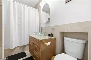 23 Cummings St, Irvington, NJ 07111 - Photo 5