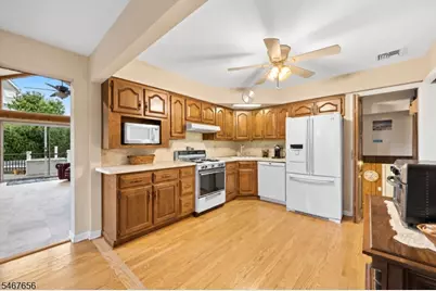 21 Ravine Ave, Nutley, NJ 07110 - Photo 9