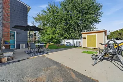 441 Willow Ave, Roselle Park, NJ 07204 - Photo 35