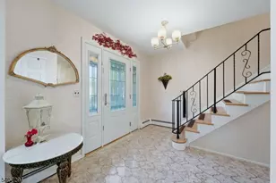 14 Whitaker Pl, West Caldwell, NJ 07006 - Photo 5
