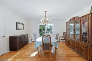 14 Whitaker Pl, West Caldwell, NJ 07006 - Photo 9