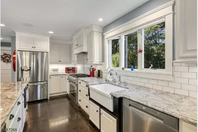 39 Red Mine Rd, Wanaque, NJ 07465 - Photo 15