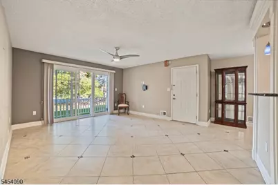 403 Reading Cir, Bridgewater, NJ 08807 - Photo 5