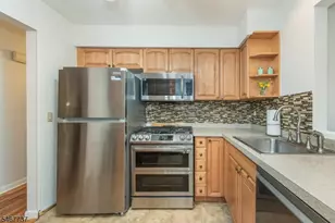 197 Lake Shore Dr, Parsippany, NJ 07034 - Photo 11