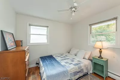 197 Lake Shore Dr, Parsippany, NJ 07034 - Photo 23
