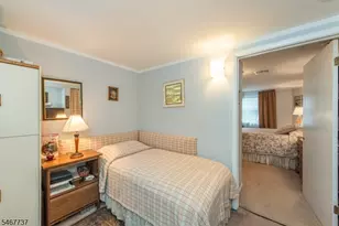 197 Lake Shore Dr, Parsippany, NJ 07034 - Photo 33