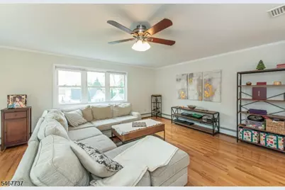 197 Lake Shore Dr, Parsippany, NJ 07034 - Photo 13