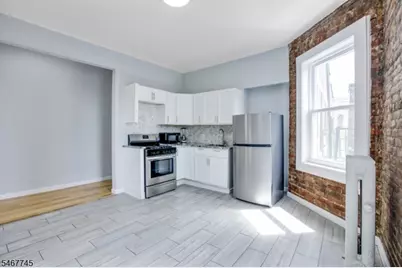 946 Mayor Gibson Blvd #7, Newark, NJ 07102 - Photo 1