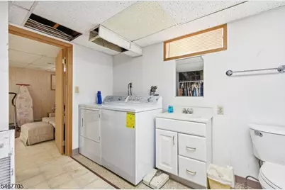 12 Parson Rd, Clifton, NJ 07012 - Photo 19
