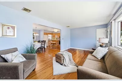 12 Parson Rd, Clifton, NJ 07012 - Photo 5