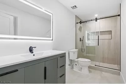 65 Summit Ct, Westfield, NJ 07090 - Photo 3