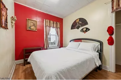 752 E 18th St, Paterson, NJ 07501 - Photo 9