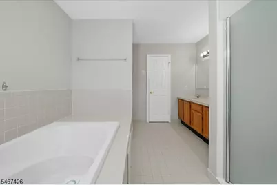 1802 Scarlett Dr, Washington Township, NJ 07840 - Photo 27
